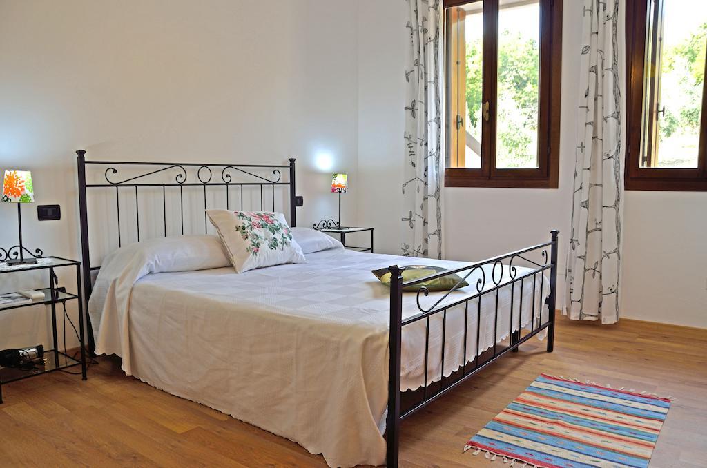Paglia E Fieno Bed & Breakfast Villaga Bilik gambar